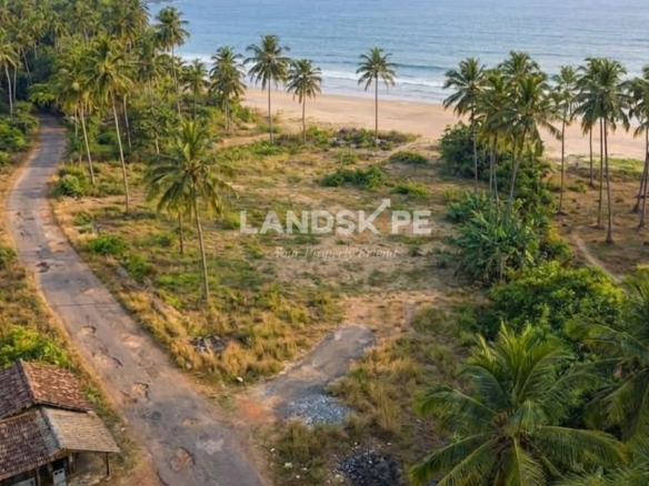 🌊 Exclusive Beachfront Property for Sale – Padubidri 🌴